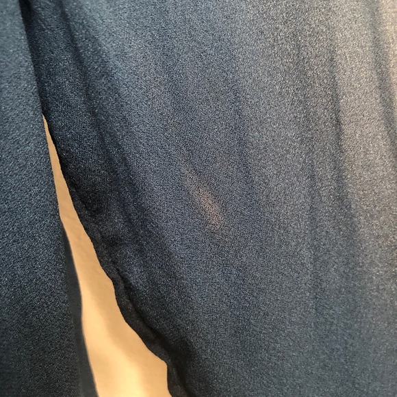 Elizabeth and James 100% Silk Blouse with Bow - Picture 4 of 4